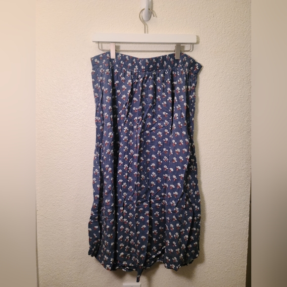 Floral Skirt - Picture 2 of 3